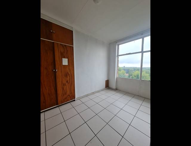 3 BEDROOM FLAT FOR SALE IN SASOLBURG CENTRAL